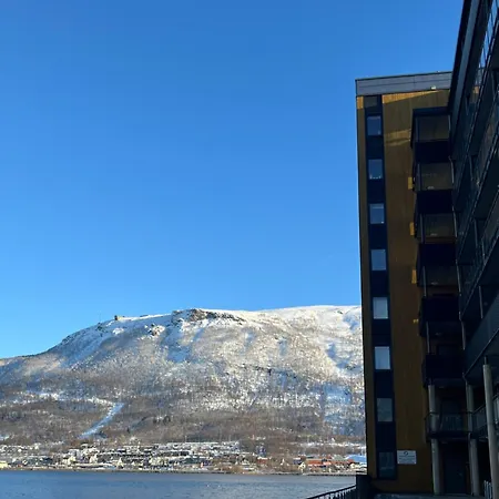 The Arctic Gaze With Free Parking Apartment