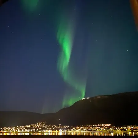 The Arctic Gaze With Free Parking Apartment *