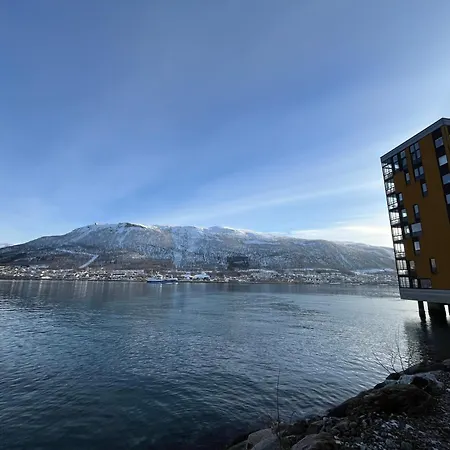 The Arctic Gaze With Free Parking * Tromso