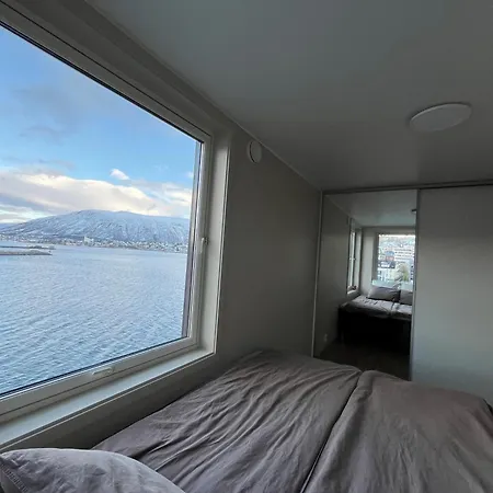 The Arctic Gaze With Free Parking Apartment *
